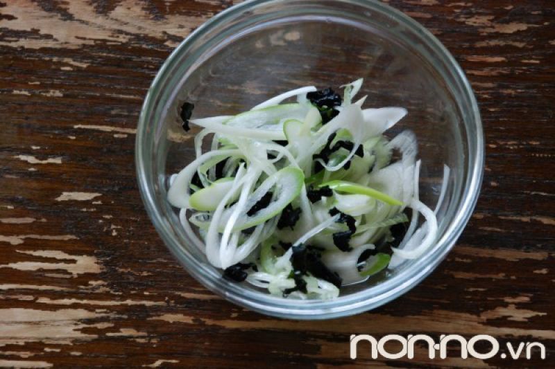 rong biển Wakame trộn Shio-negi 